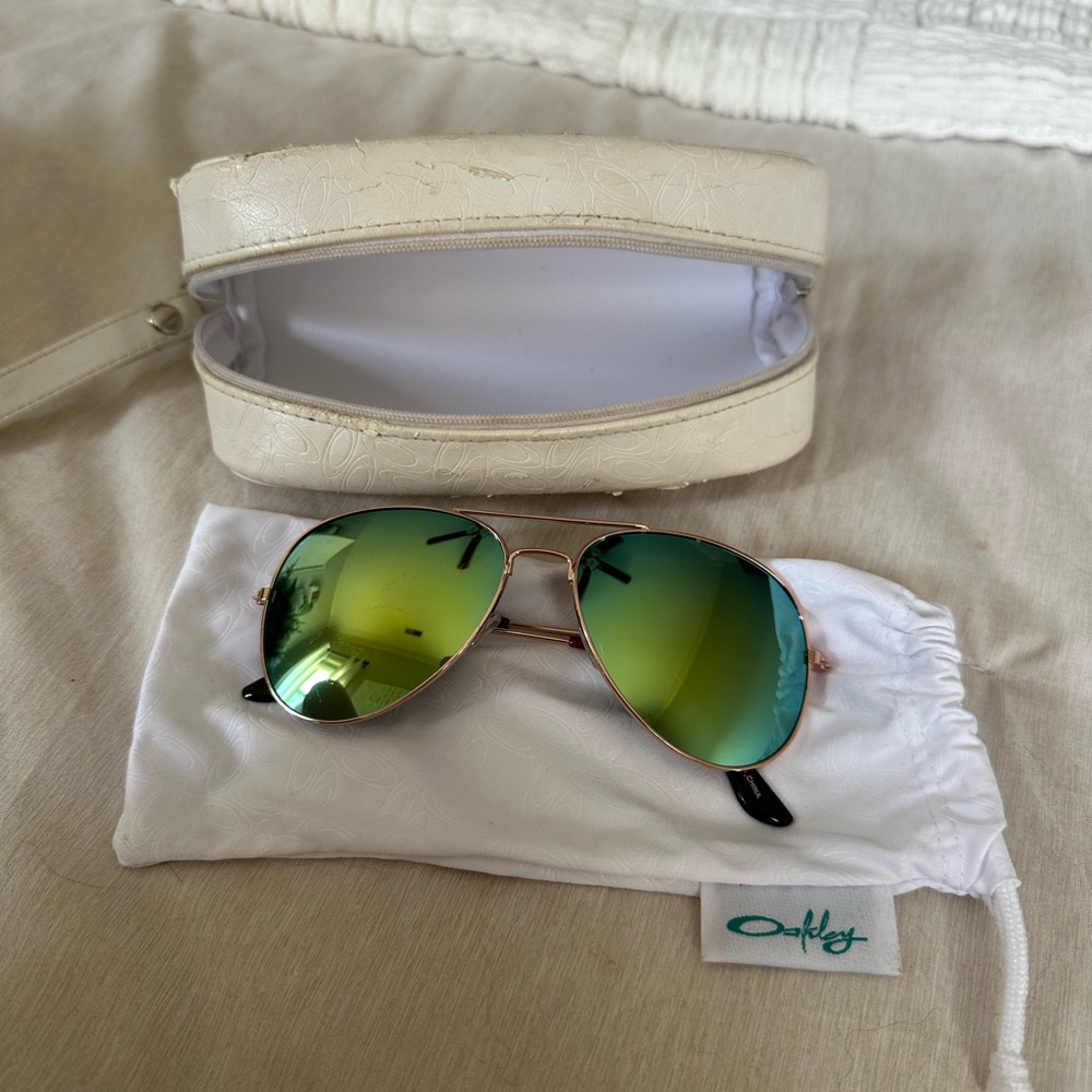 Oakley Sunglasses! Perfect Condition